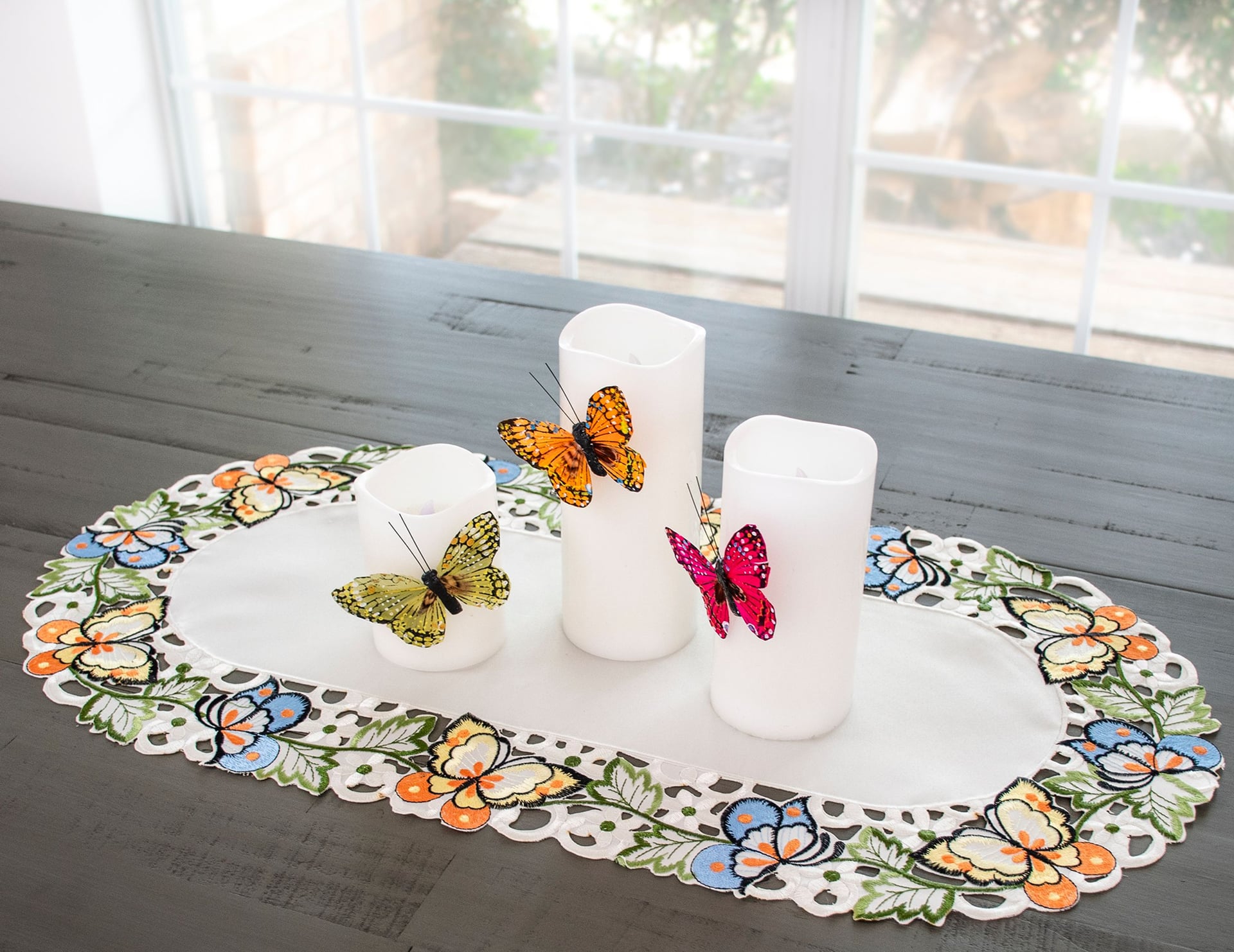 Butterfly Table Runner (27", 34")