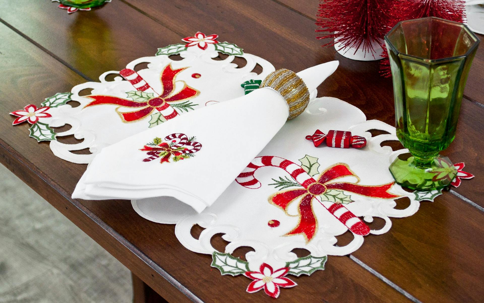 Candy Cane and Holly Leaves Rectangular Placemats (13" x 21")