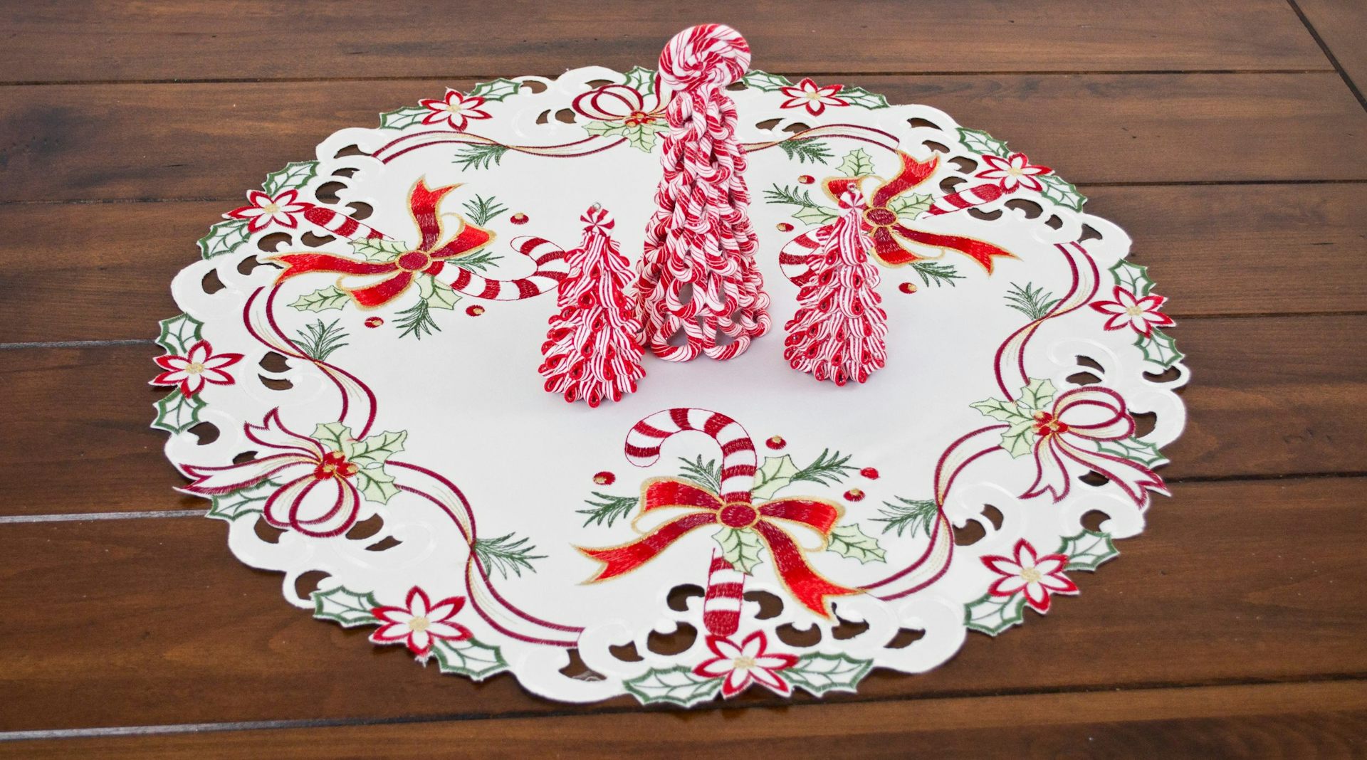 Candy Cane and Holly Leaves Round Doily (23")
