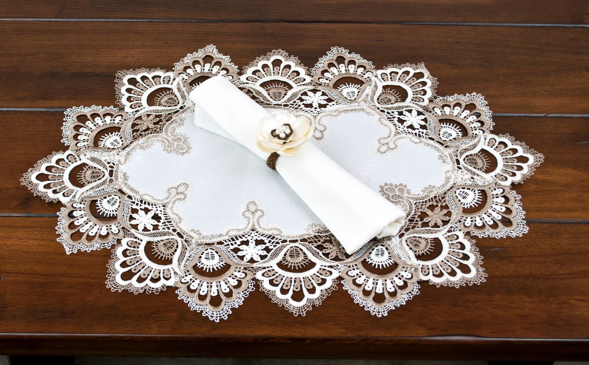 Cocoa White Jacquard Lace Placemat / Doily (14"SQ, 21")