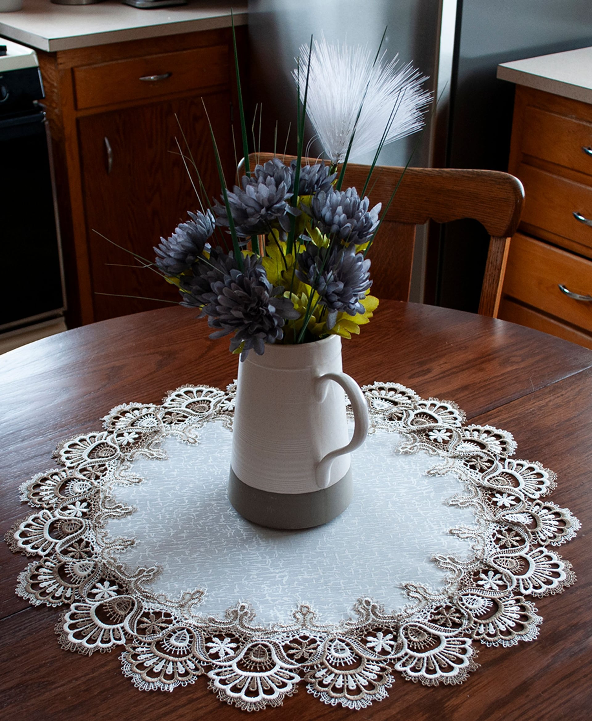 Cocoa Earth Tone and White Jacquard Table Topper (23" Round)