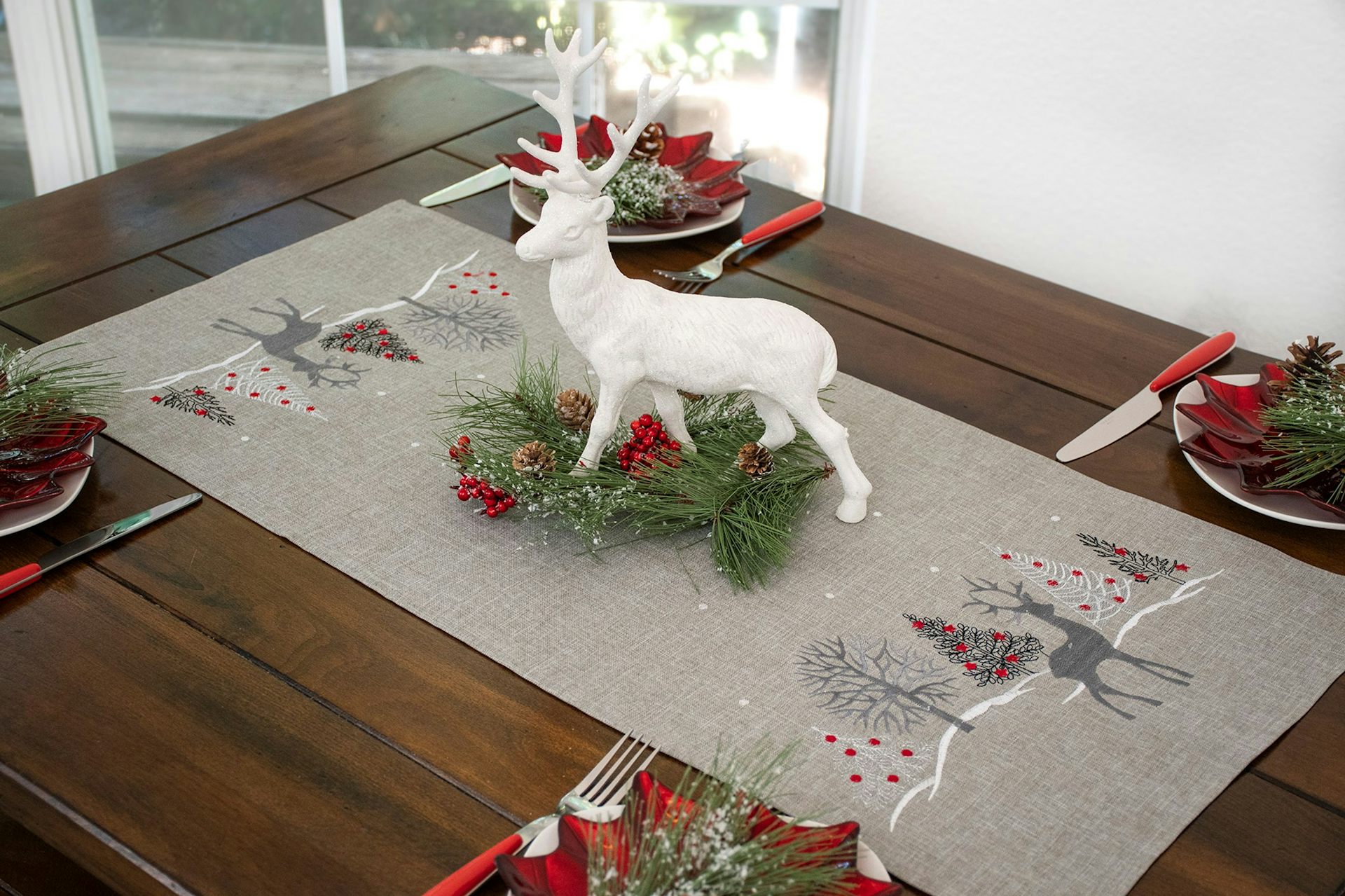 Embroidered Reindeer Scene Light Grey Table Runner (33, 67")