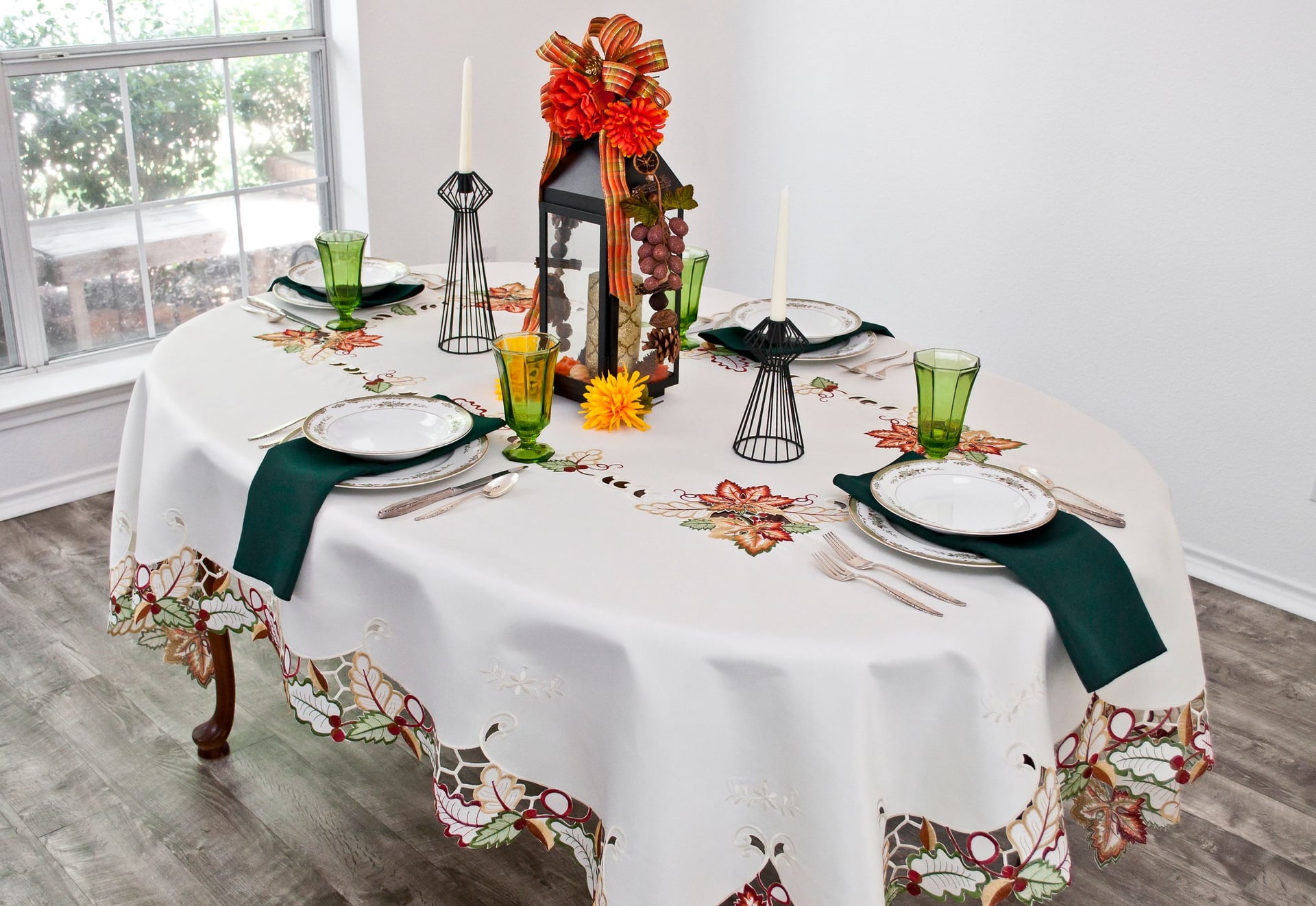 Fall Maple Leaf Tablecloth (67" x 90")