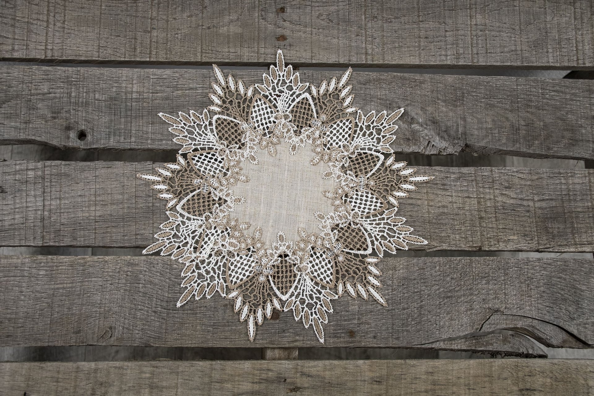 Neutral Earth Tone Beige Lace Round Doilies (11" / 16")